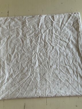 NWOT Historic Royal Palaces Fleur De Lis White Beige Cal King Flat Sheet ONLY